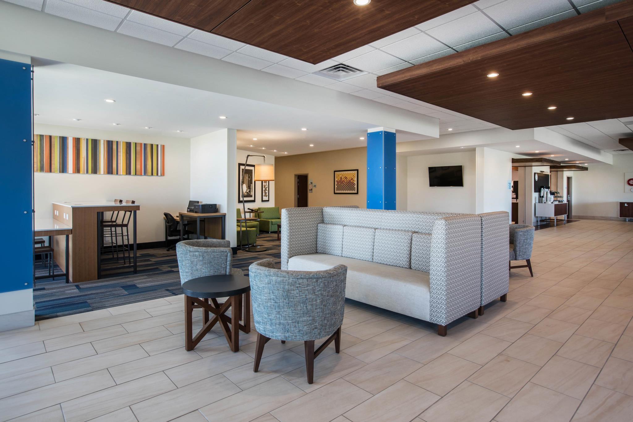 Holiday Inn Express & Suites Ludington By Ihg Ngoại thất bức ảnh
