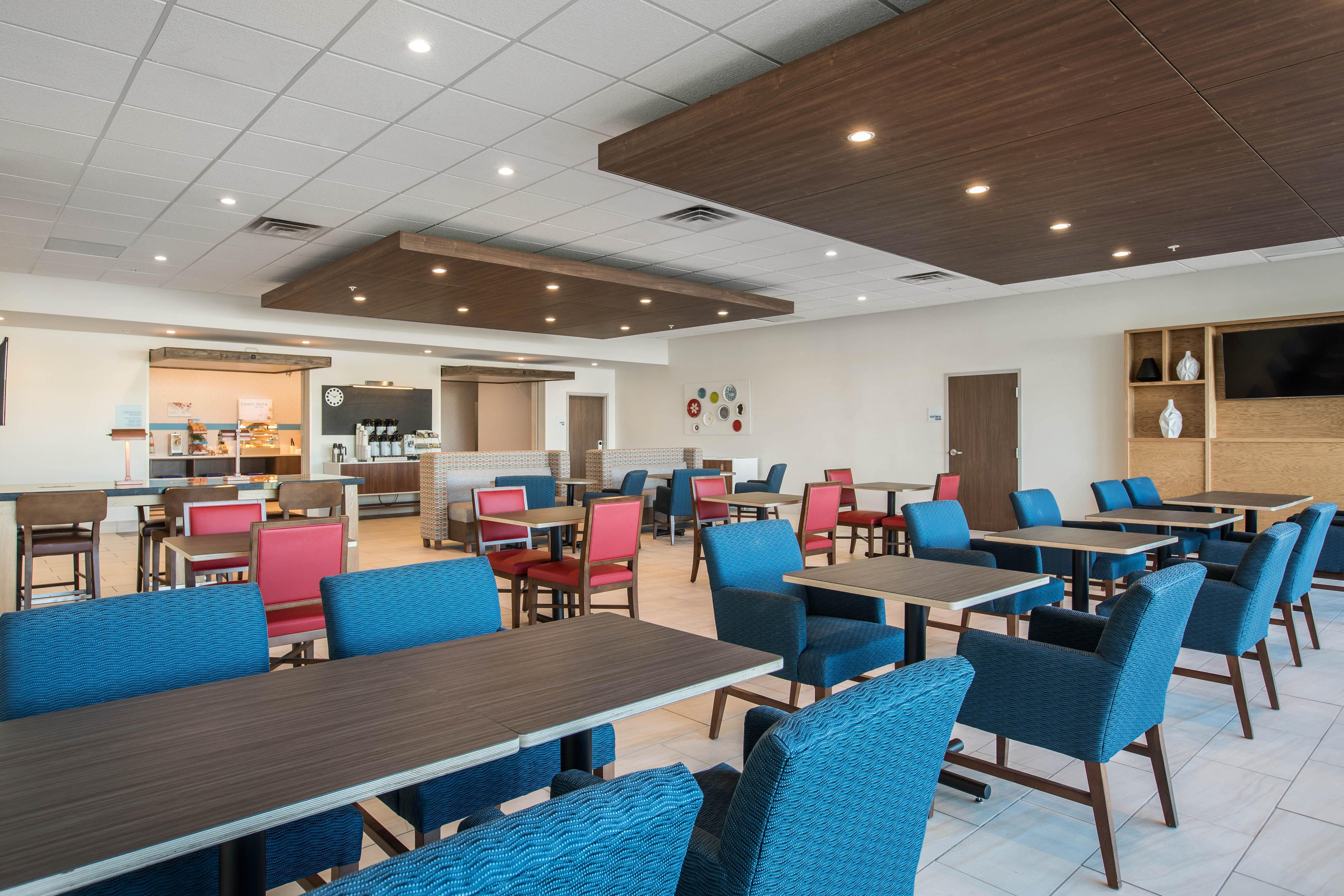 Holiday Inn Express & Suites Ludington By Ihg Ngoại thất bức ảnh