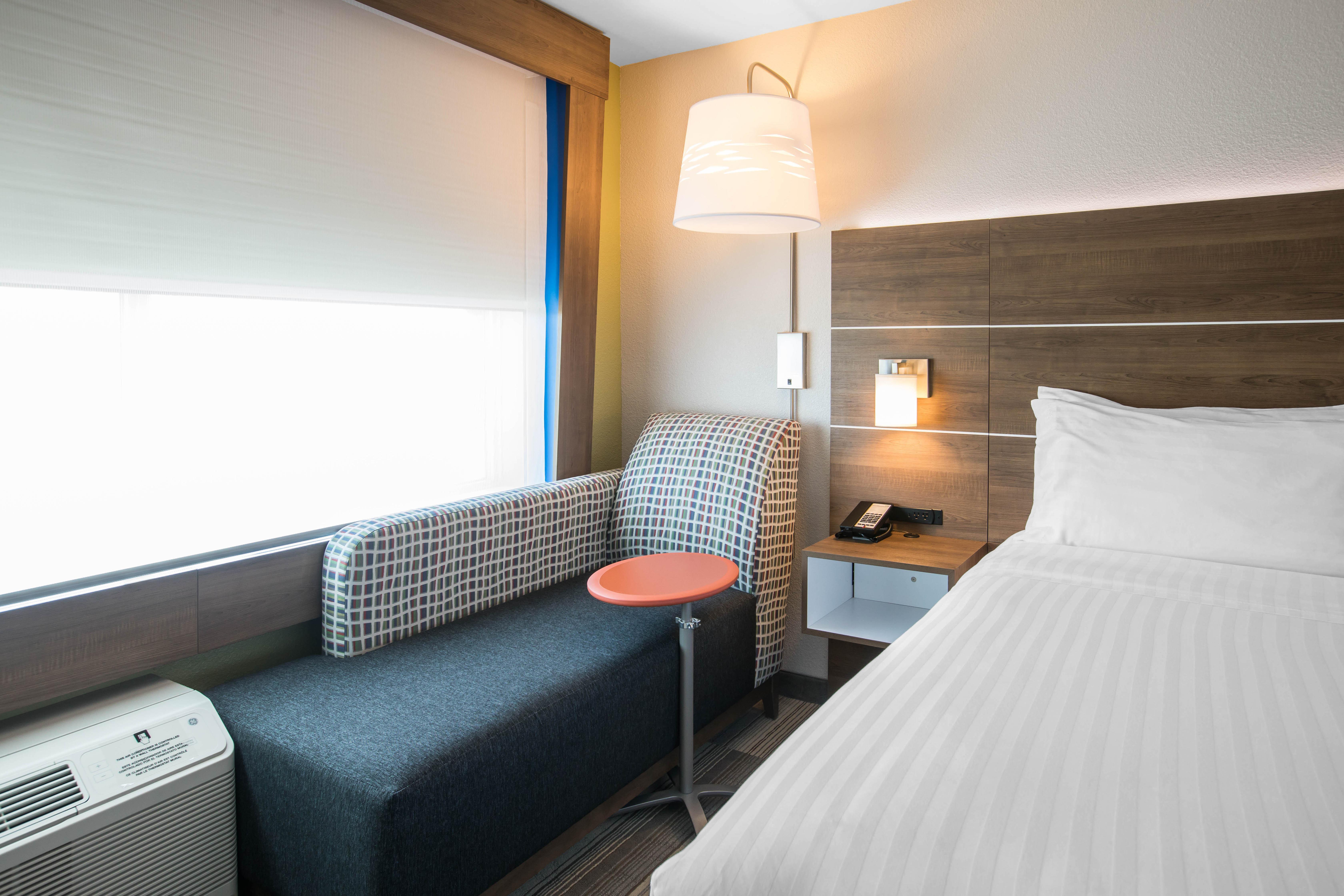 Holiday Inn Express & Suites Ludington, An Ihg Hotel Ngoại thất bức ảnh