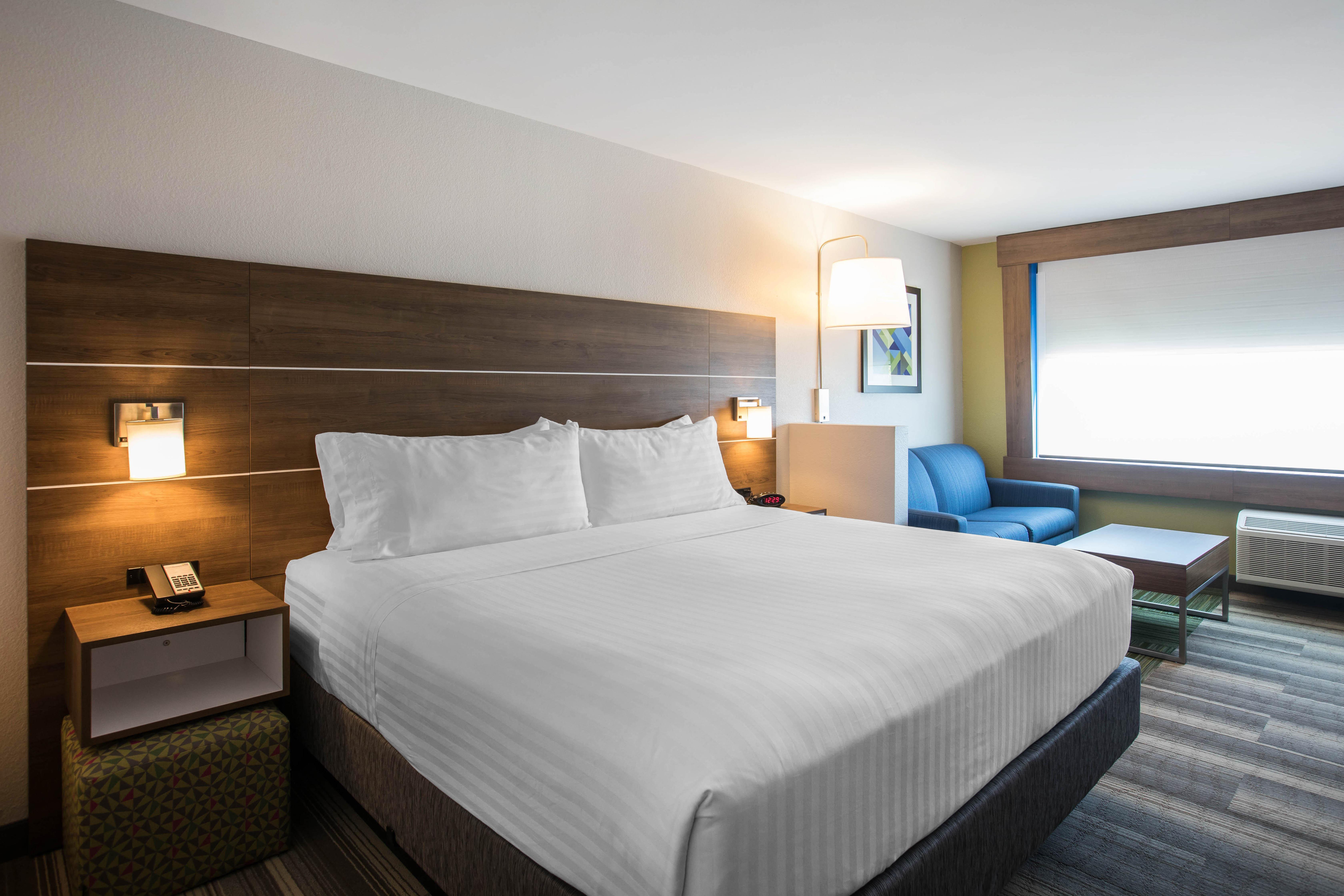 Holiday Inn Express & Suites Ludington By Ihg Ngoại thất bức ảnh
